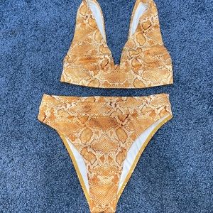 Women’s billabong bikini